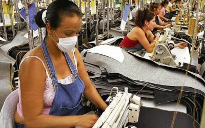 Mujeres son más vulnerables a la exclusión social (LPG)