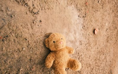 Cuando papá y mamá no pueden cuidar: niñez en abandono